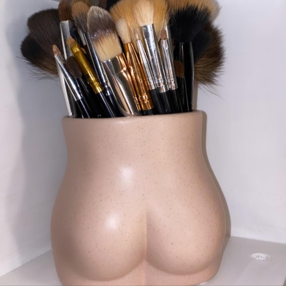 BOOTY VASE - Picture 9 of 15